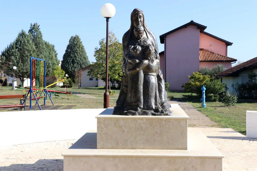 Majčino selo