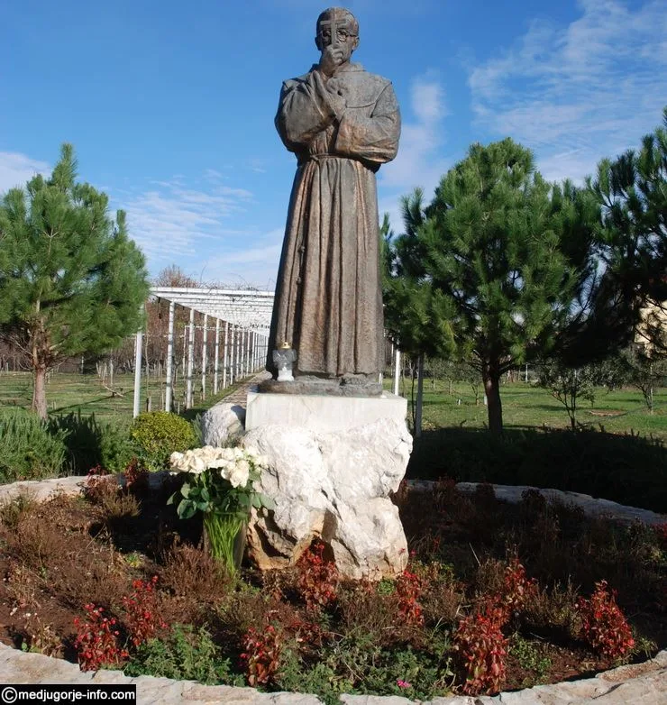 Majčino selo